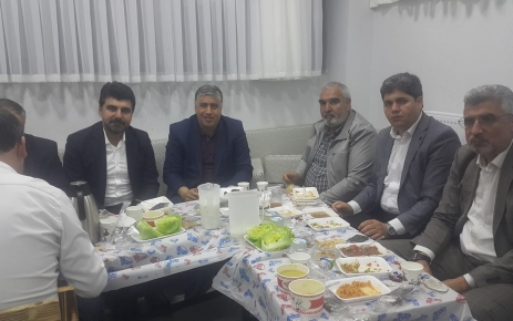 Adıyaman Sincik Gönüllüleri Derneği Üyeleri geleneksel iftar yemeğinde İstanbul Sultangazi'de