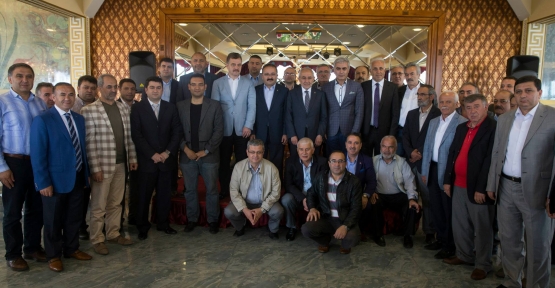 Gaziosmanpaşa Belediye Başkan Vekili İsmail Sezer,Sivaslıları  Paşa Köşkünde kahvaltılı