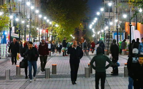 Gaziosmanpaşa’nın en işlek caddelerinden olan 500 Evler Caddesi, prestij caddesi