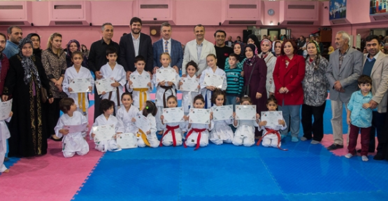 Gaziosmanpaşa Belediye Başkanı Hasan Tahsin Usta, “Spor yapmak gençlerin özgüvenini