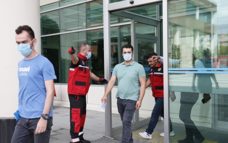 Sultangazi Belediyesi emlak müdürlüğü ve numarataj çalışanlarının bazıları halkın yasal