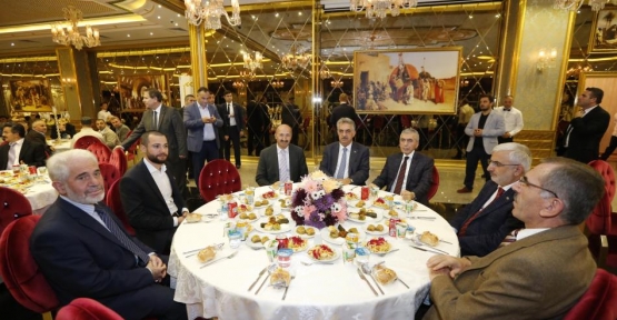Sultangazi Belediye Başkanı Cahit Altunay "Halka hizmet ibadet " dedi.
