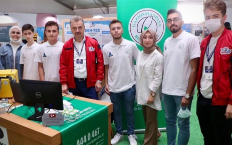 Gaziosmanpaşa Belediyesi Bilgi Evi öğrencilerinin hazırladığı DEN-TEZ Projesi, dünyanın en