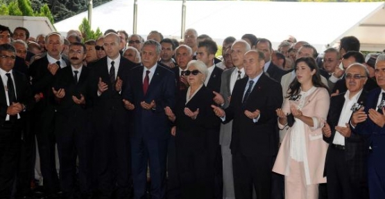 Adnan Menderes, Dışişleri Bakanı Fatin Rüştü Zorlu ve Maliye Bakanı