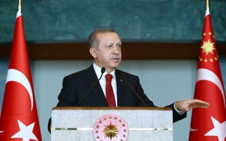 8. Büyükelçiler Konferansı’na katılan büyükelçilerle Cumhurbaşkanlığı Külliyesi’ndeki öğle yemeğinde bir
