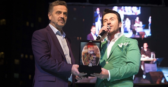 Gaziosmanpaşa Belediyesi, Uğur Arslan'ı İftarda Gaziosmanpaşalılarla buluşturdu.
