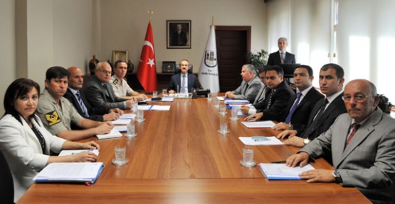 Uşak Cumhurbaşkanlığı Seçim koordinasyon toplantısı Vali Seddar Yavuz 'un başkanlığında