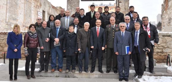 Uşak Valisi Seddar Yavuz, gazeteciler günü etkinlikleri düzenledi.