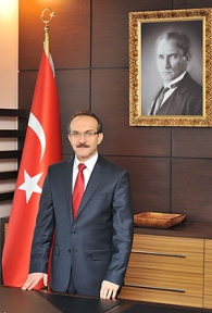 Başarılı Uşak Valisinin yeni vizyonu ve hizmet seyri,haber sitemizin ilgisini