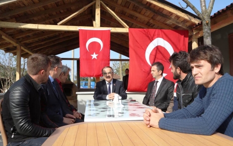Sakarya Valisi Hüseyin Avni Coş, şehit ve gazi ailelerine ziyaretlerini