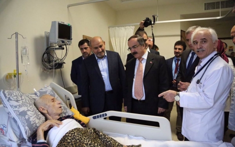 Vali Coş, vatanını en çok seven görevini en iyi yapandır Sakarya Valisi Hüseyin Avni Coş, Hendek’te yapımı tamamlanan 100 yataklı