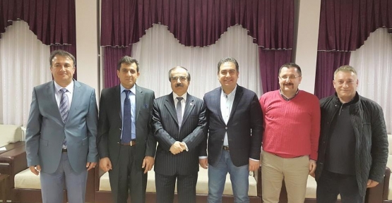 İstanbul Milletvekili adayı Cüneyt Aytop Sakarya Valisi Hüseyin Avni Çoş'u
