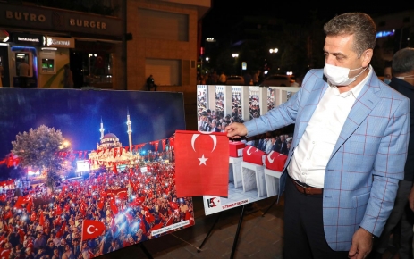 Kocaeli Valisi Seddar Yavuz,  Gaziosmanpaşa Belediye Başkanı Hasan Tahsin