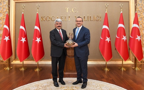 Kocaeli Valisi Seddar Yavuz " İlimizde başarılı çalışmalarda bulunan Sayın