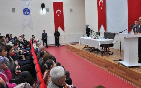 Muş Valisi  Seddar Yavuz, Muş KYK Kız Yurdu öğrencilerine