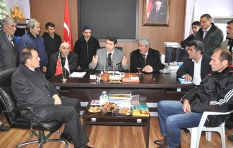 Sivas Yıldızdağı kış sporları merkezi çalışmalarının hızla devam ettiği bildirildi.