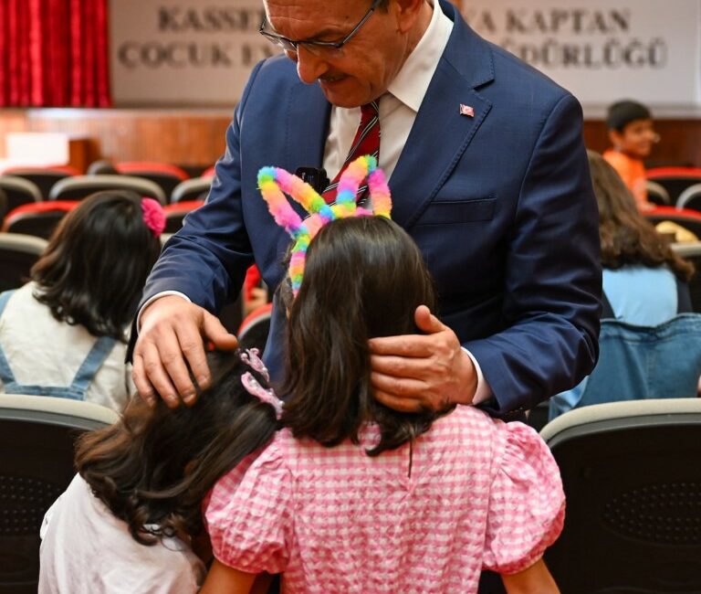 Vali Seddar Yavuz, ziyaretleri kapsamında Kocaeli Huzurevi ve sonrasında ise
