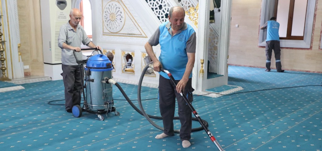 Gaziosmanpaşa Belediyesi, Kurban Bayramı öncesi ilçedeki tüm ibadethanelerde hummalı bir