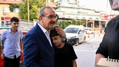 Vali Seddar Yavuz, Sıtmapınarı Semtindeki Çarşı Esnafını ziyaret ederek, yaşanan