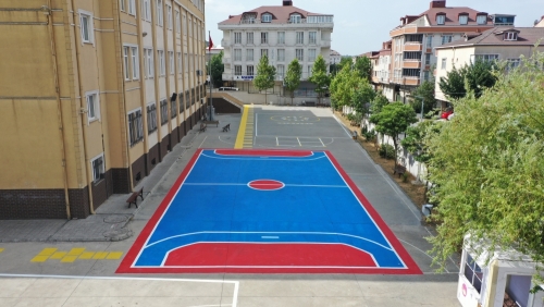 Arnavutköy'deki okullar, yaz tatili boyunca Arnavutköy Belediyesi'nin desteğiyle yeni eğitim