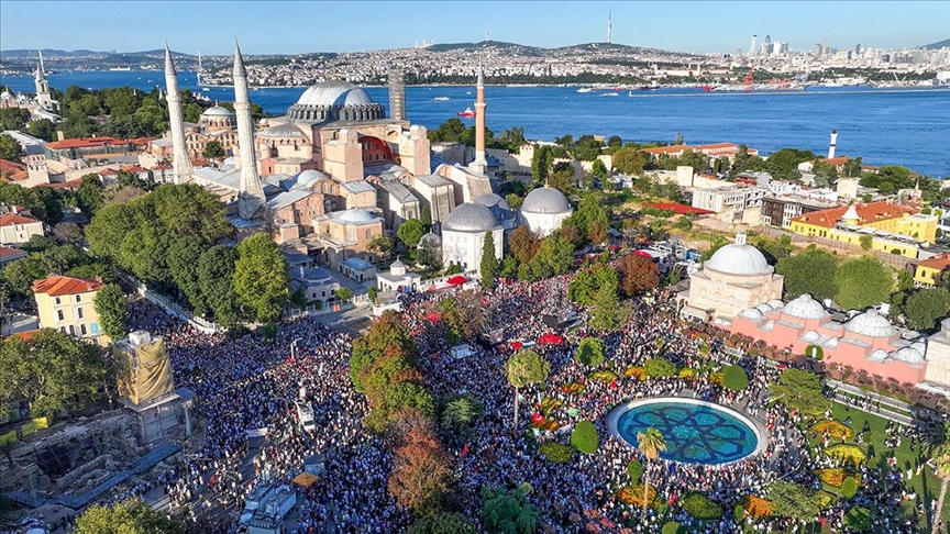 İstanbulluların bir araya geldiği Filistin'e destek  mitinginde kalabalık, Ayasofya