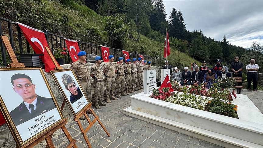Trabzon'un Maçka ilçesi kırsalında Eren Bülbül, şehadetinin 7'nci yılında mezarı