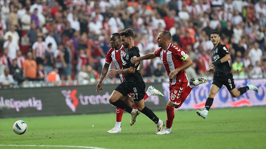 Trendyol Süper Lig'de 2024-25 sezonunun ilk haftasında Beşiktaş, deplasmanda Samsunspor'u