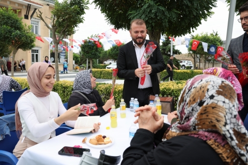 Başkan Candaroğlu, Arnavutköy Belediyesi Yaşlı ve Engelli Merkezi'ni (AYEM) ziyaret