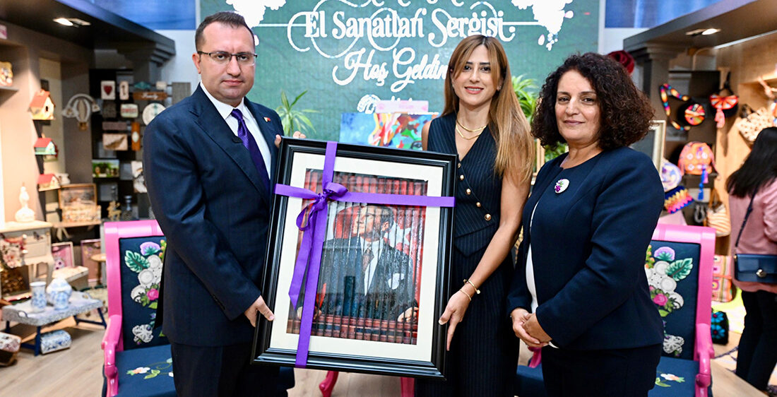 Gaziosmanpaşa Kültür ve Sanat Merkezi’nde gerçekleştirilen serginin açılışına Gaziosmanpaşa Belediye
