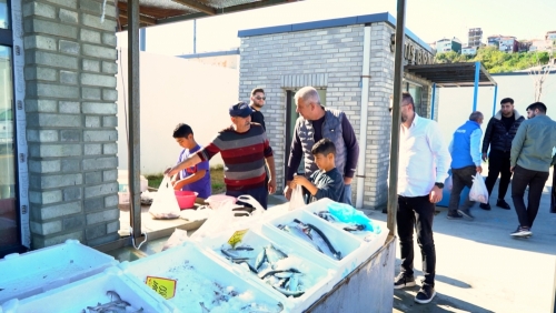Arnavutköy Belediyesi tarafından hayata geçirilen Karaburun Balık Hali hizmete açıldı.