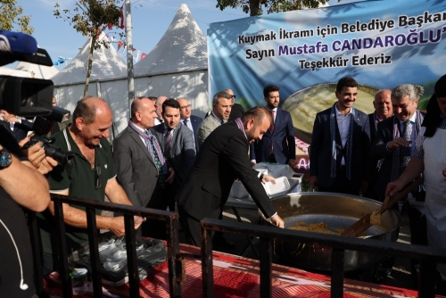 Arnavutköy Belediyesi’nin katkılarıyla gerçekleştirilen Trabzon Tanıtım Günleri festivali düzenlendi.