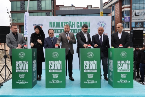 Arnavutköy Belediye Başkanı Mustafa Candaroğlu, Arnavutköy Namazgah Camii’nin temelini attık.