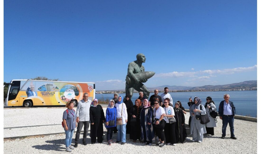 Sultangazi Belediyesi, ilçe sakinleri için düzenlediği kültür gezilerine devam ediyor.