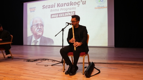 Sezai Karakoç, Arnavutköy Belediyesi tarafından düzenlenen programla anıldı.