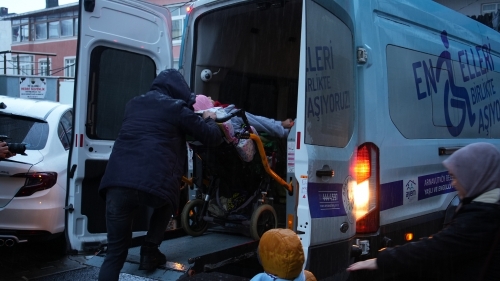 Arnavutköy Belediyesi, Dünya Engelliler Gününde sosyal destek hizmetlerini sürdürdü.