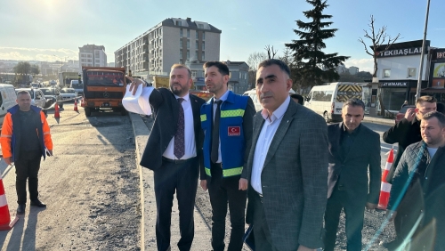 Refüj düzenleme çalışmaları bölgeyi daha modern ve güvenli bir yapıya