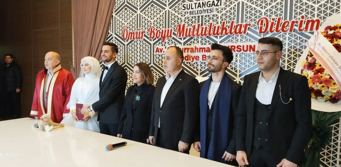 Özgür ve Tuğçe öğretmen çiftlerin görkemli nikahları seçkin davetlilerin katılımıyla