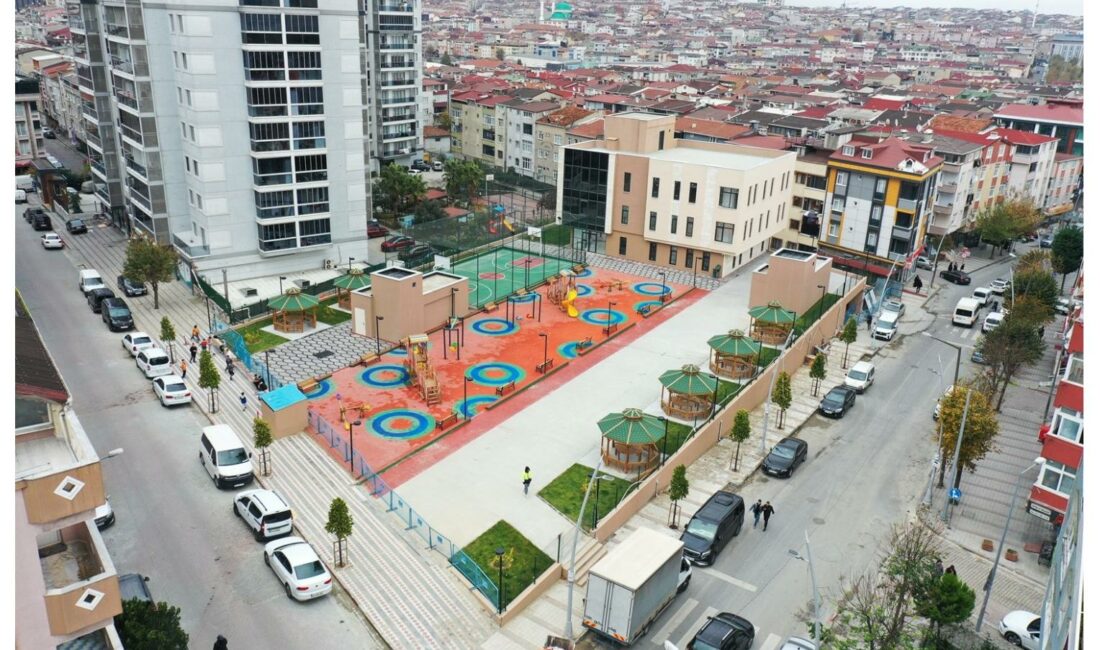 Sultangazi Belediyesi, ilçe sakinlerinin hayatını kolaylaştırmak için 50. Yıl Mahallesi’nde