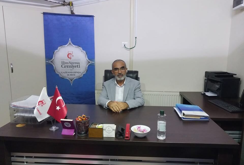Şair Nurullah Genç 13 Ocak Pazartesi bugün saat 10;00'da Gaziosmanpaşa
