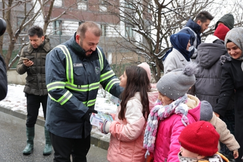 Başkan Candaroğlu ile Arnavutköylü çocuklar eğlenceli bir gün geçirdi.