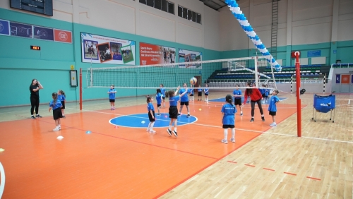 Arnavutköy’de çocuklara yönelik spor yatırımları hız kesmeden sürüyor.
