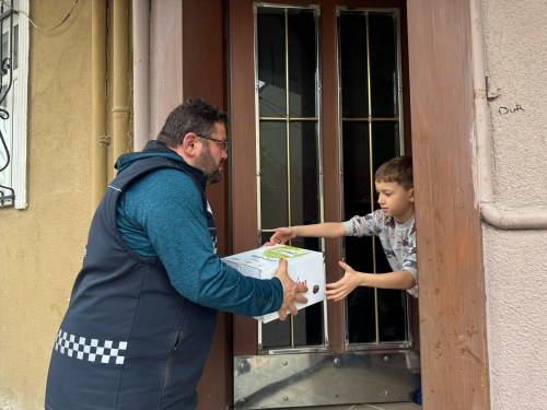 Arnavutköy Belediyesi, Ramazan ayında da ihtiyaç sahiplerinin yanında olmaya devam