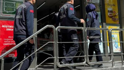 Sultangazi Belediyesi Zabıta Müdürlüğü ekipleri, kent genelinde zincir marketlerde sık