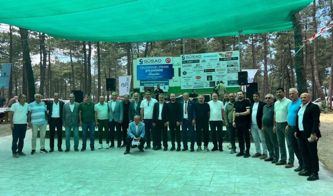 Bölge Başkanı Muzaffer Soylu, İstanbul Gümüşhane Dernekler Federasyonu - GÜDEF