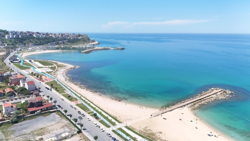 Arnavutköy Karaburun  Mavi Bayrak ödülünü alarak İstanbul’un en temiz