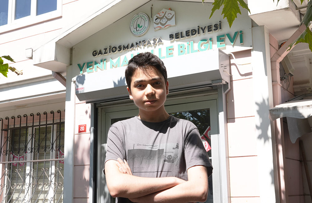 Gaziosmanpaşa Belediyesi Yenimahalle Bilgi Evi’nde eğitim gören Ahmet İsmail Yerlitaş,