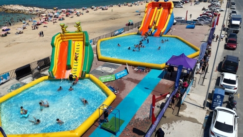Arnavutköy Belediyesi tarafından Karaburun Sahili’ne kurulan dev aquapark, 9 Temmuz