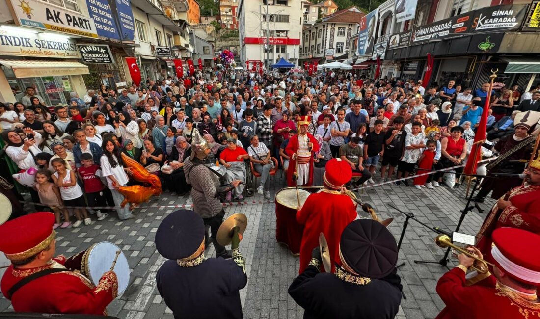 Kardeş belediyelerden desteğini esirgemeyen Sultangazi Belediyesi, Çatalzeytin’e “Prestij Cadde” kazandırdı.
