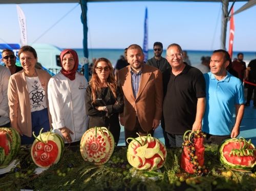 Arnavutköy Belediyesi tarafından bu yıl ikincisi düzenlenen Yeniköy Karpuz Festivali,