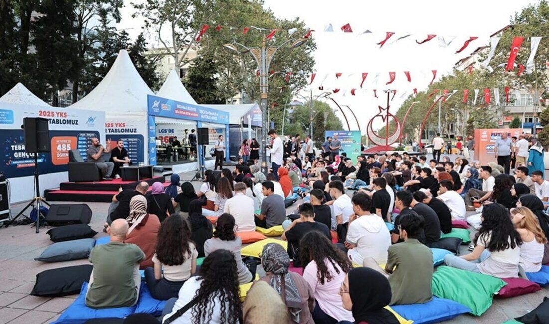 Sultangazi Belediyesi, gençlerin hayatlarının dönüm noktası olan tercih süreci, en